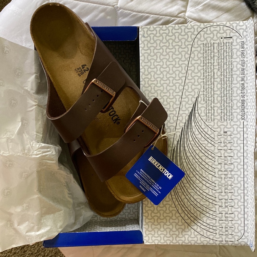 NEVER WORN birkenstock brown w tag + original box